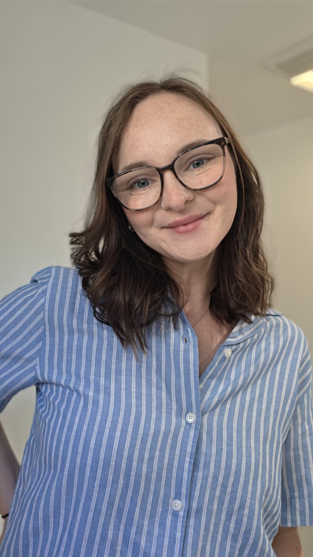 Katie Pom headshot